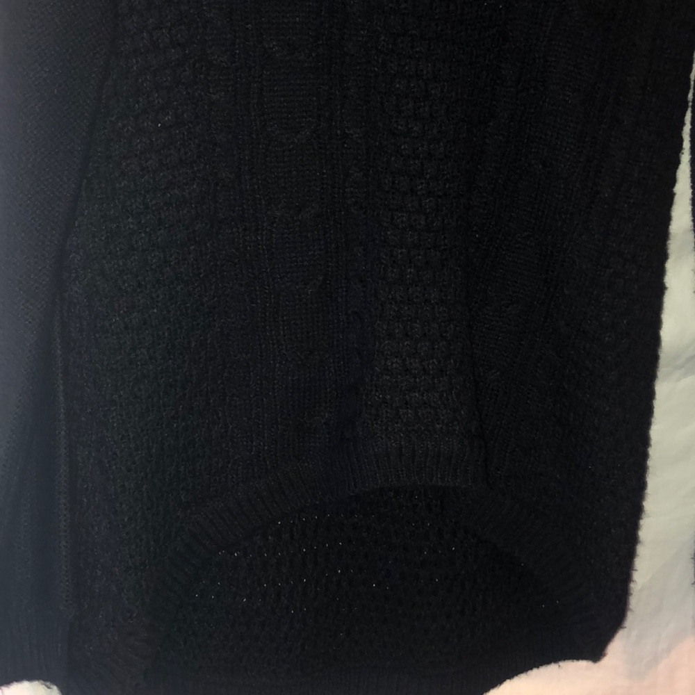 Knit sweater - Picture 2 of 3